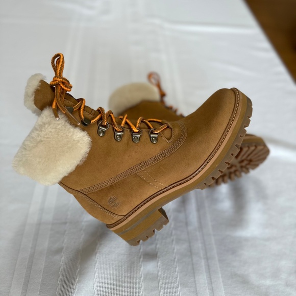 Timberland Courmayeur Valley 6" Waterproof Boots Dark Sand - Picture 6 of 11